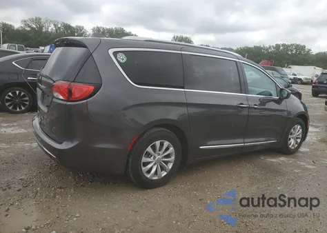 2018 Chrysler Pacifica Touring L Plus z USA, uszkodzony, nr VIN 2C4RC1EG7JR113929